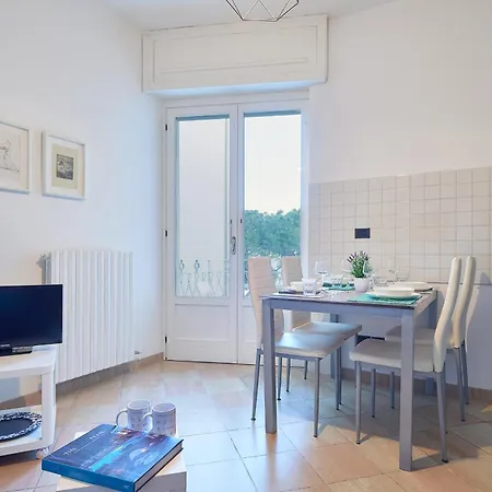 Acquamarina アパート