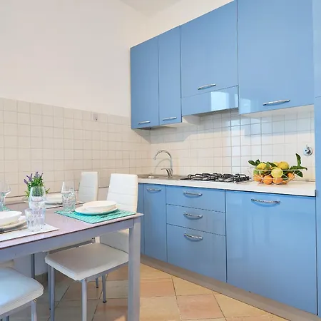 Acquamarina アパート *